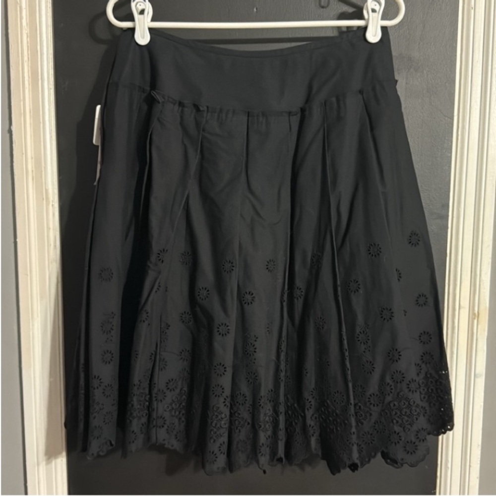 Anne Klein Eyelet Side Zip Circle Skirt Size: 10 Length: 24” - Picture 2 of 6